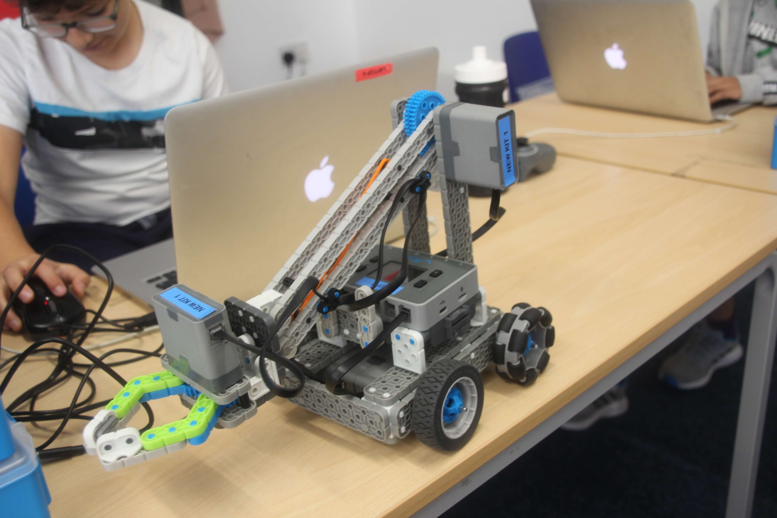 VEX IQ robot at Robot Rampage summer camp